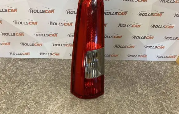 Volvo V70 Rear/tail lights 9154493