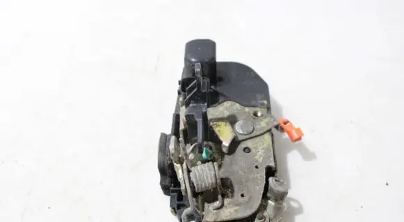 Chrysler 300 - 300C Front door lock
