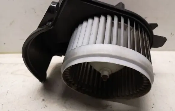 Renault Kangoo II Heater fan/blower 173830100