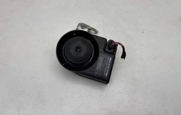 Audi A4 S4 B8 8K Alarm system siren 1K0951605C F005V00327 H05591501
