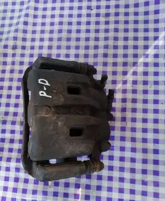 Nissan X-Trail T30 Front brake caliper