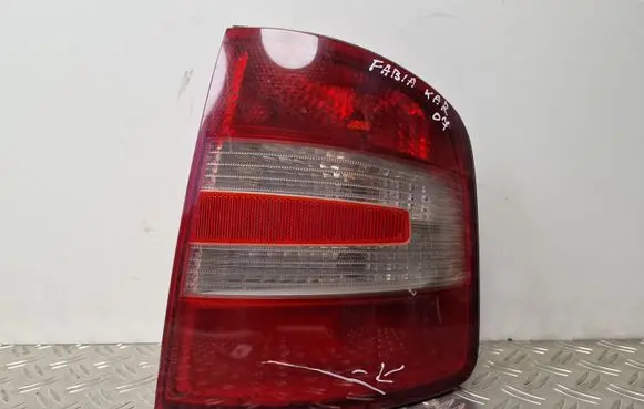 Skoda Fabia Mk1 (6Y) Rear/tail lights 6Y9945096E