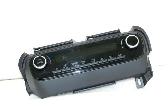 Toyota Yaris XP210 Climate control unit 55900K0280