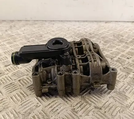 Volvo S90, V90 Oil pump 31321050