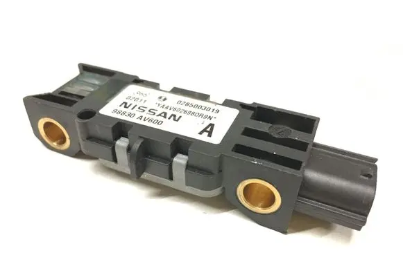 Nissan Primera Airbag deployment crash/impact sensor 0285003019 98830AV600
