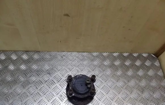 Volvo S80 Rear wheel hub