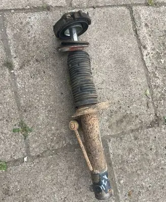 Volkswagen PASSAT B6 Front shock absorber/damper 3c0413031ae