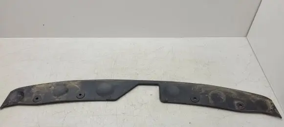 Maserati Ghibli Front bumper splitter molding 670010774