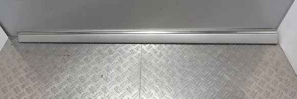 Mercedes-Benz E W211 Front door trim (molding) A2116901962