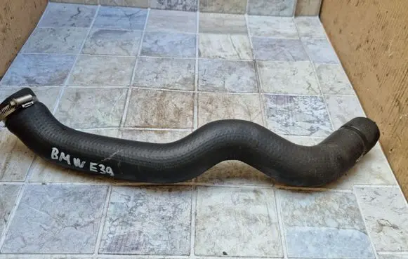 BMW 5 E39 Engine coolant pipe/hose 11532245998