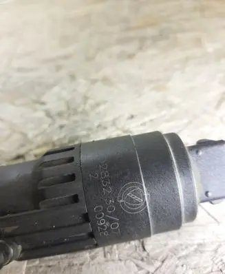 Fiat Ducato Windscreen/windshield washer pump D283230