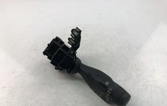 Volvo XC60 Indicator stalk E112060