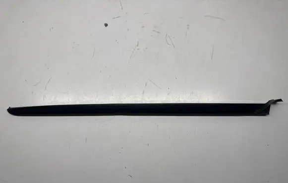 Peugeot 5008 II Windshield trim 9810111980 9910111980