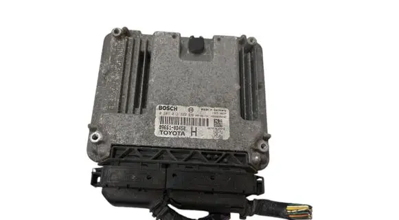 Toyota Yaris Engine control unit/module 896610D450 1039S25242 0281012322