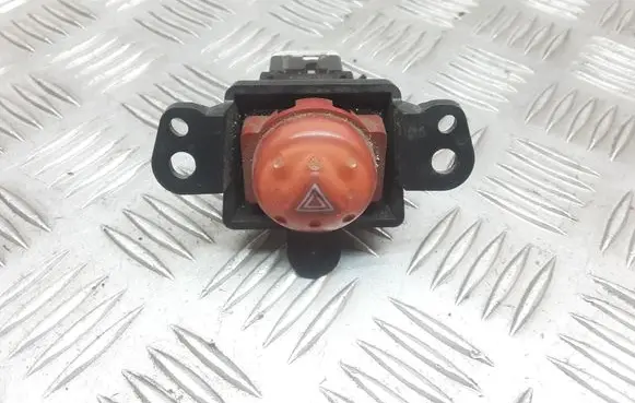 Nissan Almera Tino Hazard light switch 06016