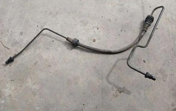 Volvo V50 Clutch pipe/line 