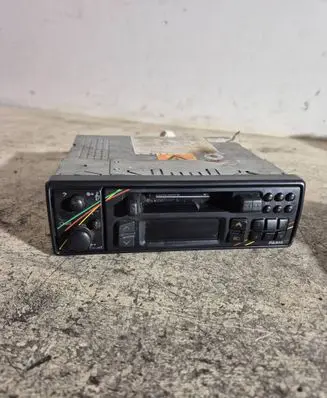 Fiat Tempra Radio/CD/DVD/GPS head unit 3906RO600662 13906paris