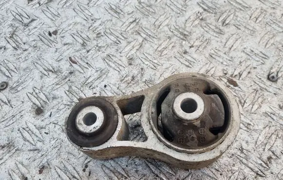 Mazda CX-7 Engine mount bracket KKCD