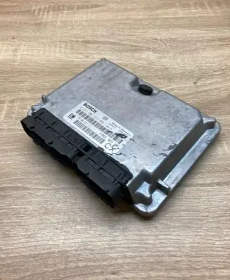 Opel Vectra B Engine control unit/module ECU 09136119 0281001874
