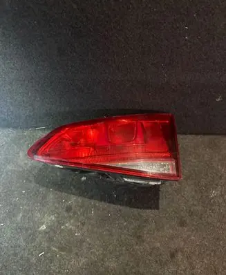 Volkswagen Golf VII Tailgate rear/tail lights 5G0945094R 90018024