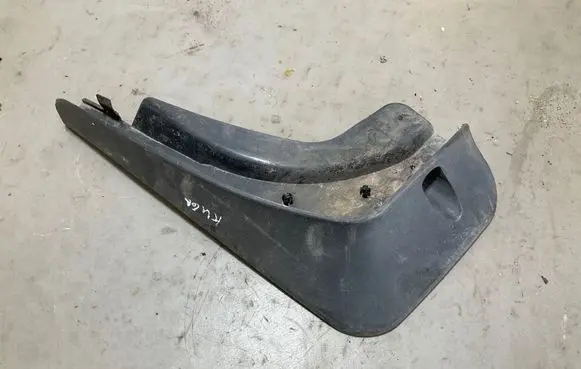 Ford Kuga I Front mudguard 8V4J16A263AD D53MD