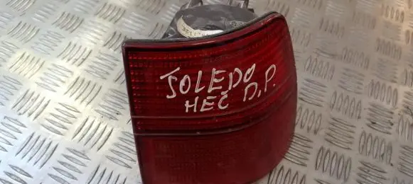 Seat Toledo I (1L) Rear/tail lights 1l0945112e