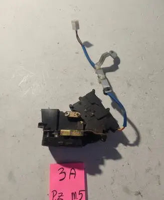 Mazda 323 F Rear door lock 2389492