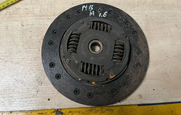 Mercedes-Benz A W168 Clutch pressure plate A0002522005