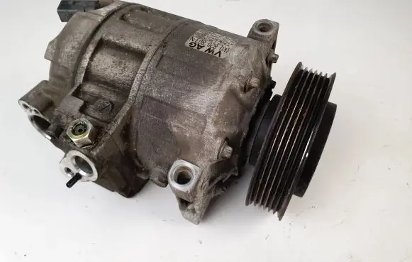 Volkswagen Jetta V Air conditioning (A/C) compressor (pump) 1K0820803N