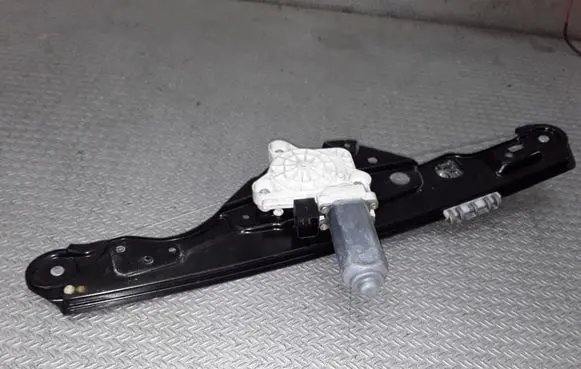 Mercedes-Benz E W211 Rear door window regulator with motor A2117300246