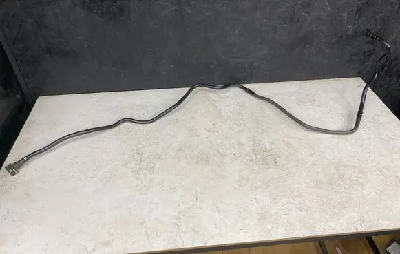 Ford Mondeo MK IV Fuel line pipe