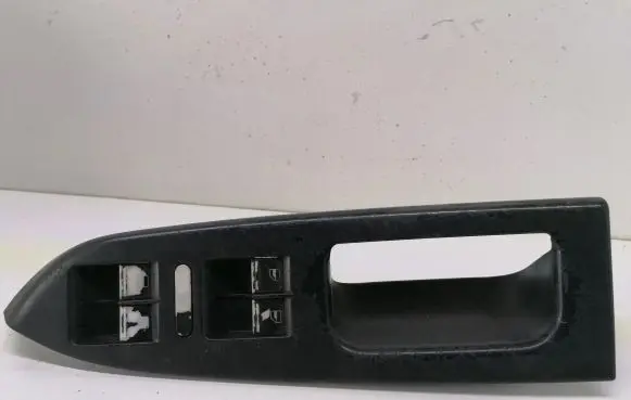 Volkswagen Touran I Electric window control switch 1T1867371F