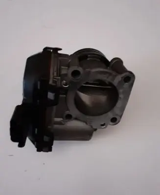 Citroen C4 II Electric throttle body valve 193510496 29039645
