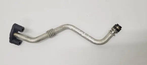 Nissan Pulsar Turbo turbocharger oiling pipe/hose