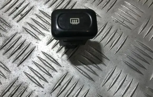 Nissan Maxima Windscreen/window heater switch