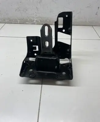 Citroen C3 Gearbox mount 9801521580