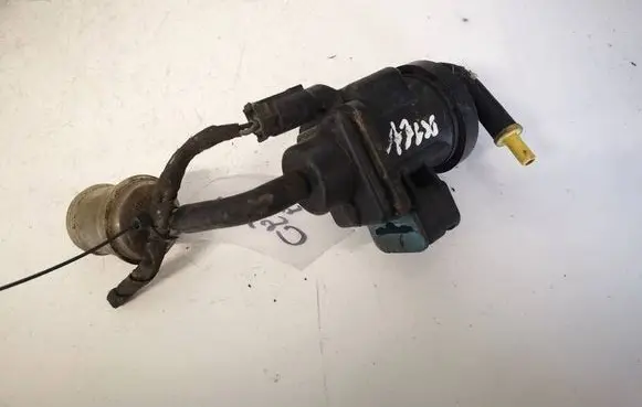 Mercedes-Benz C W203 Turbo solenoid valve A0005450527