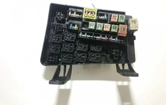 Mitsubishi Space Star Fuse box set 98600d3