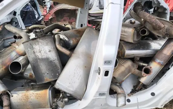 Opel Mokka B Pillar (middle) 