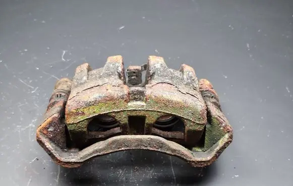 Iveco Daily 35 - 40.10 Front brake caliper 42548180