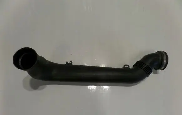 Land Rover Discovery 3 - LR3 Air intake hose/pipe PHD000603