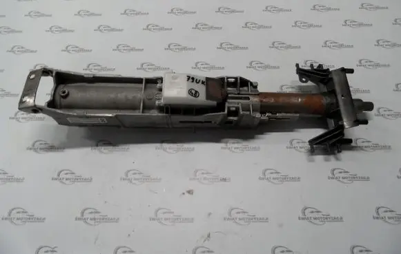 BMW 1 F20 F21 Steering wheel axle LS685496502