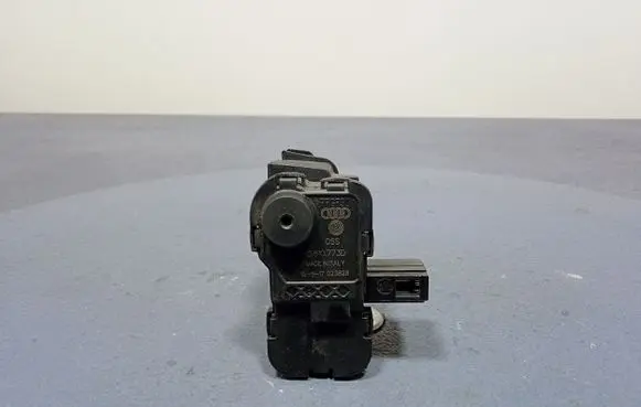 Skoda Fabia Mk3 (NJ) Holder (bracket) 7P0810773D