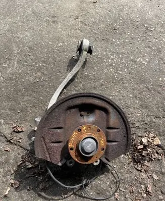Peugeot 407 Rear wheel hub