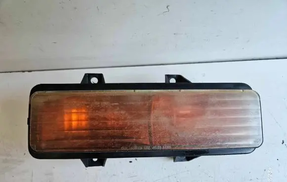 Chevrolet Chevy Van Front fender indicator light GM16510791 GM16510789