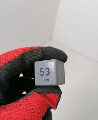 Volkswagen Tiguan Other relay 141951253B