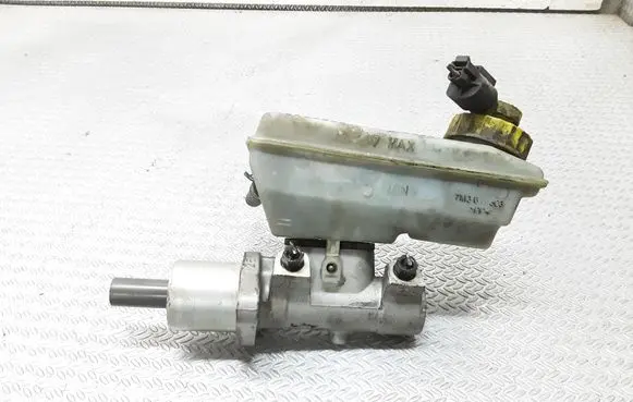 Volkswagen Sharan Master brake cylinder 7M3611303