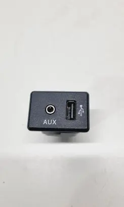 Nissan Pulsar USB socket connector 280234BA0C 795405020