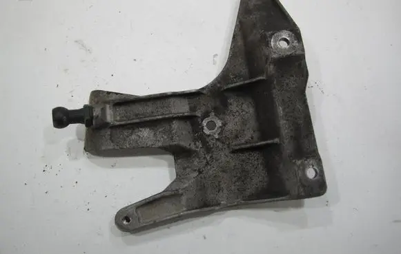 Audi A4 S4 B6 8E 8H Engine mounting bracket 03G131159B
