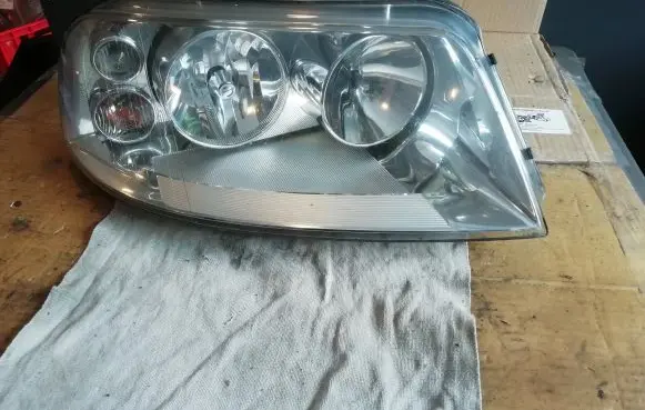 Volkswagen Sharan Headlight/headlamp 0301182602 7M4941016AH 011B02A
